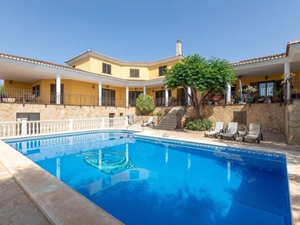 For sale villa in Alignet, Costa Valencia