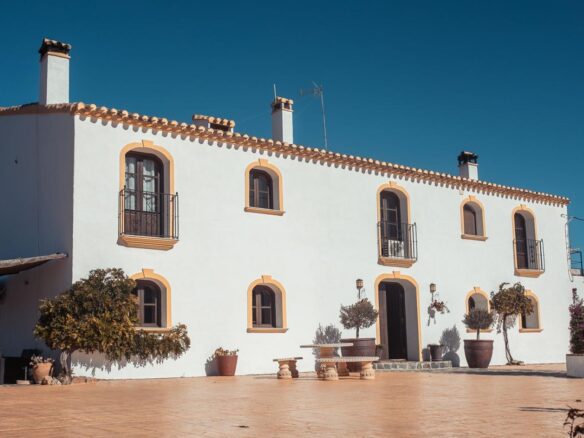 Villa with business opportunitu in Puerto Lumbreras
